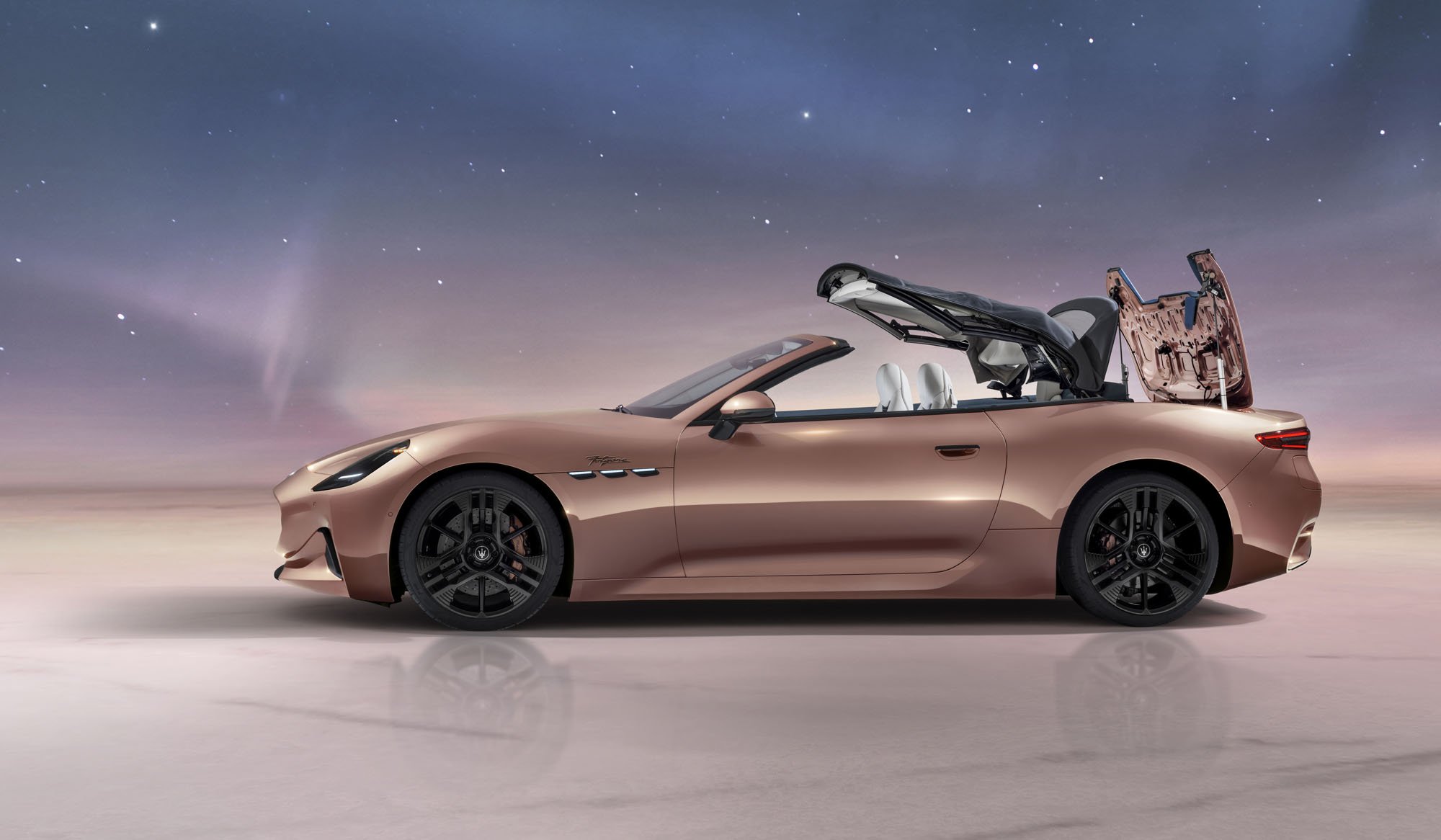 Meet The Lightning Bolt: Maserati GranCabrio Folgore | EV Performance