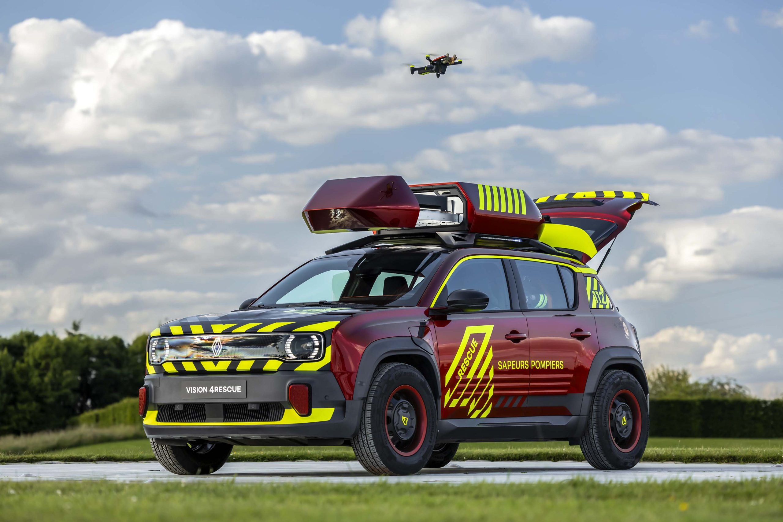 Meet The Renault 4 Vision 4Rescue: A 215HP Electric Life Saving AWD ...